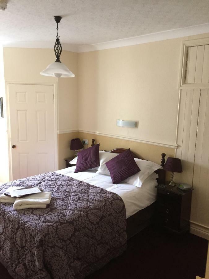 The Arches Guest House Уитби Екстериор снимка