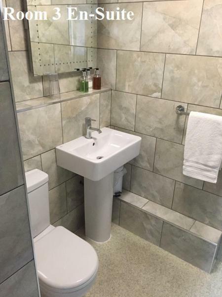 The Arches Guest House Уитби Екстериор снимка